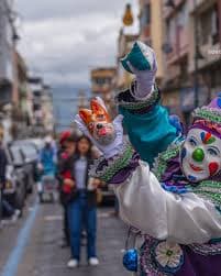 Payaso en el Pase del Niño Riobambeño